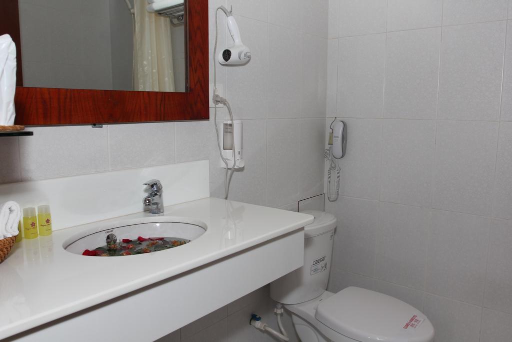 Saigon Star Hotel 4*